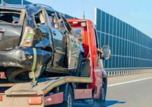 Transport de voiture accidenté